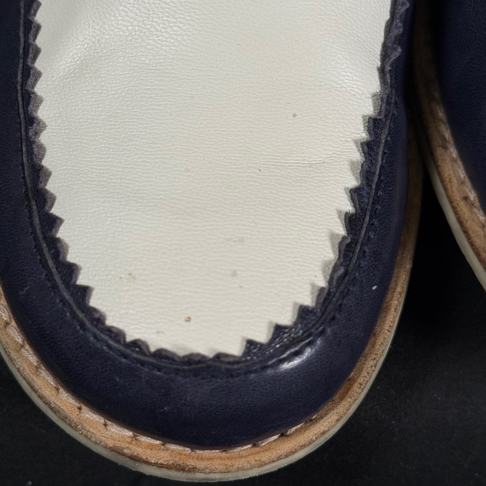 Vintage Stuart Weitzman Spectator Penny Loafers Two Tone Leather Spain Women 9 M - Picture 4 of 16